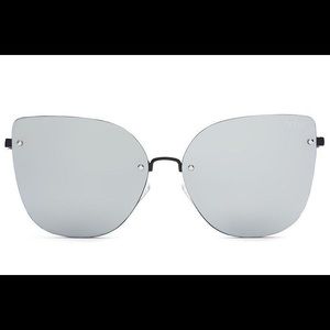 Quay Lexi sunglasses